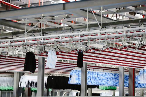 數(shù)字中國(guó)進(jìn)行時(shí) 把一雙鞋當(dāng)成一個(gè)科技產(chǎn)品去做 從鞋服創(chuàng)新感知中國(guó)智造